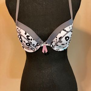 Lightly Padded Underwire Bra